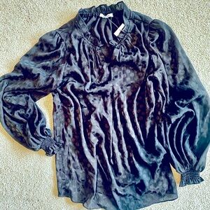 Black /polkadot Max studio NWT blouse